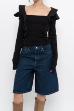 Load image into Gallery viewer, VERONICA BEARD x Made in PERU x Black Frilly Long Sleeve (M, L)