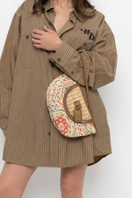 Load image into Gallery viewer, Vintage x NINE WEST Straw Patterned Cotton Wristlet