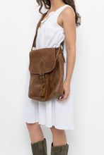 Load image into Gallery viewer, Vintage x ROOTS Brown Faded Leather Fringe Purse