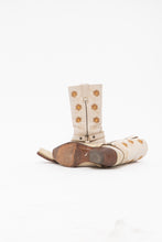 Load image into Gallery viewer, Vintage x Cream Floral Embroidered Leather Cowboy Boots (6, 6.5)