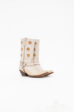 Load image into Gallery viewer, Vintage x Cream Floral Embroidered Leather Cowboy Boots (6, 6.5)