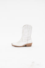 Load image into Gallery viewer, Vintage x STEVE MADDEN White Leather Cowboy Boots (7-8)