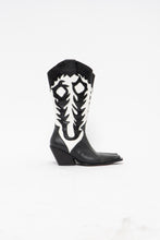 Load image into Gallery viewer, Vintage x Black &amp; White Leather Cowboy Boots (6.5, 7)