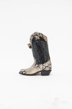 Load image into Gallery viewer, Vintage x Made in Canada x Deadstock Black, Snakeskin Leather Cowboy Boots (7)