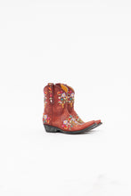 Load image into Gallery viewer, Vintage x OLD GRINGO Red Leather Floral Embroidered Cowboy Boots (7)
