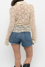 Load image into Gallery viewer, Vintage x CONTEXT Butter Yellow Satin Lace Buttonup (L)