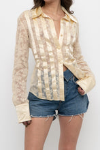 Load image into Gallery viewer, Vintage x CONTEXT Butter Yellow Satin Lace Buttonup (L)