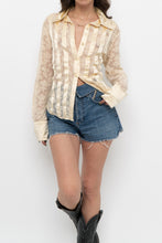 Load image into Gallery viewer, Vintage x CONTEXT Butter Yellow Satin Lace Buttonup (L)
