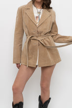 Load image into Gallery viewer, Vintage x SUZY SHIER Beige Suede Belted Jacket (XS-M)