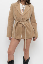 Load image into Gallery viewer, Vintage x SUZY SHIER Beige Suede Belted Jacket (XS-M)