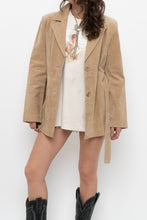 Load image into Gallery viewer, Vintage x SUZY SHIER Beige Suede Belted Jacket (XS-M)
