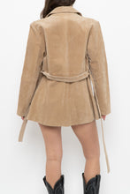 Load image into Gallery viewer, Vintage x SUZY SHIER Beige Suede Belted Jacket (XS-M)