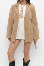 Load image into Gallery viewer, Vintage x SUZY SHIER Beige Suede Belted Jacket (XS-M)
