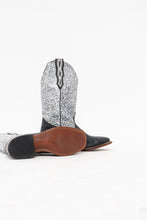 Load image into Gallery viewer, BOULET x Made in Canada x Deadstock Black, White Leather Cowboy Boots (8)