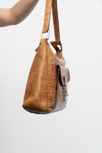 Load image into Gallery viewer, Vintage x ANTONIO MELANI Camel Croc Leather Purse