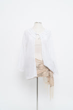 Load image into Gallery viewer, Vintage x White Light Cotton Blouse (XS-L)
