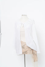 Load image into Gallery viewer, Vintage x White Light Cotton Blouse (XS-L)