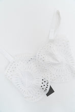 Load image into Gallery viewer, Vintage x Made in Italy x ALBERTA FERRETTI White Cutout Tank (S)