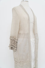 Load image into Gallery viewer, Vintage x Made in Italy x Light Grey Knit, Lace Shawl (XS-L)