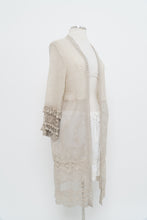 Load image into Gallery viewer, Vintage x Made in Italy x Light Grey Knit, Lace Shawl (XS-L)