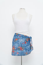 Load image into Gallery viewer, Vintage x Blue, Lace Patterned Bikini Coverup Skirt (M, L)