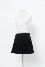Load image into Gallery viewer, Vintage x LE CHATEAU Black Embroidered Mini Skirt (M, L)