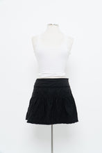 Load image into Gallery viewer, Vintage x LE CHATEAU Black Embroidered Mini Skirt (M, L)