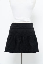 Load image into Gallery viewer, Vintage x LE CHATEAU Black Embroidered Mini Skirt (M, L)