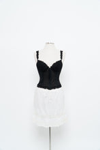 Load image into Gallery viewer, Vintage x SILK &amp; SATIN Black Lace Embroidered Corset (XS-M, B-C Cup)