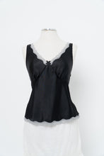 Load image into Gallery viewer, Vintage x Made in Canada x Black Satin Lace Top (L)