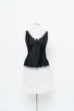 Load image into Gallery viewer, Vintage x Made in Canada x Black Satin Lace Top (L)