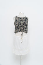 Load image into Gallery viewer, Vintage x Made in Italy x Dark Navy Patterned Crop (S, M)