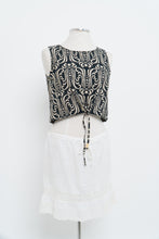 Load image into Gallery viewer, Vintage x Made in Italy x Dark Navy Patterned Crop (S, M)