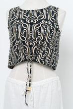 Load image into Gallery viewer, Vintage x Made in Italy x Dark Navy Patterned Crop (S, M)