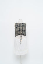 Load image into Gallery viewer, Vintage x Made in Italy x Dark Navy Patterned Crop (S, M)