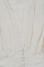 Load image into Gallery viewer, SHYANNE MIRABELLI x Made in AUS x Cotton, Linen Cream Crop Blouse (XS)