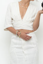Load image into Gallery viewer, SHYANNE MIRABELLI x Made in AUS x Cotton, Linen Cream Crop Blouse (XS)
