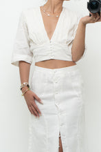 Load image into Gallery viewer, SHYANNE MIRABELLI x Made in AUS x Cotton, Linen Cream Crop Blouse (XS)