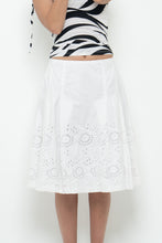 Load image into Gallery viewer, Vintage x SUZY SHIER White Cotton Eyelette Midi Skirt (S, M)