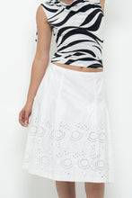 Load image into Gallery viewer, Vintage x SUZY SHIER White Cotton Eyelette Midi Skirt (S, M)