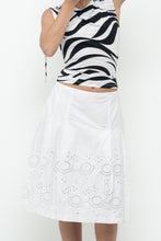 Load image into Gallery viewer, Vintage x SUZY SHIER White Cotton Eyelette Midi Skirt (S, M)