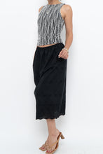 Load image into Gallery viewer, Vintage x Black Eyelette Cotton Midi Skirt (XXS-S)