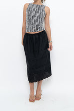 Load image into Gallery viewer, Vintage x Black Eyelette Cotton Midi Skirt (XXS-S)