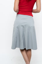 Load image into Gallery viewer, Vintage x Made in BAHRAIN x GAP Grey, Blue Cotton-Blend Cotton Midi Skirt (XS, S)