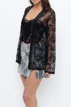 Load image into Gallery viewer, Vintage x LA VIE EN ROSE Black Lace Blouse (XS-M)