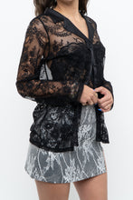 Load image into Gallery viewer, Vintage x LA VIE EN ROSE Black Lace Blouse (XS-M)