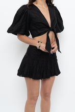 Load image into Gallery viewer, DISSH x Black Linen Front Tie Crop Blouse (XS, S)