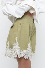 Load image into Gallery viewer, ENGLISH FACTORY x Green, Cream Lace Cotton Short (XS)