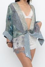 Load image into Gallery viewer, Vintage x Made in USA x Silk-blend Blue Patterned Blouse (XS-XL)