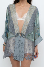 Load image into Gallery viewer, Vintage x Made in USA x Silk-blend Blue Patterned Blouse (XS-XL)